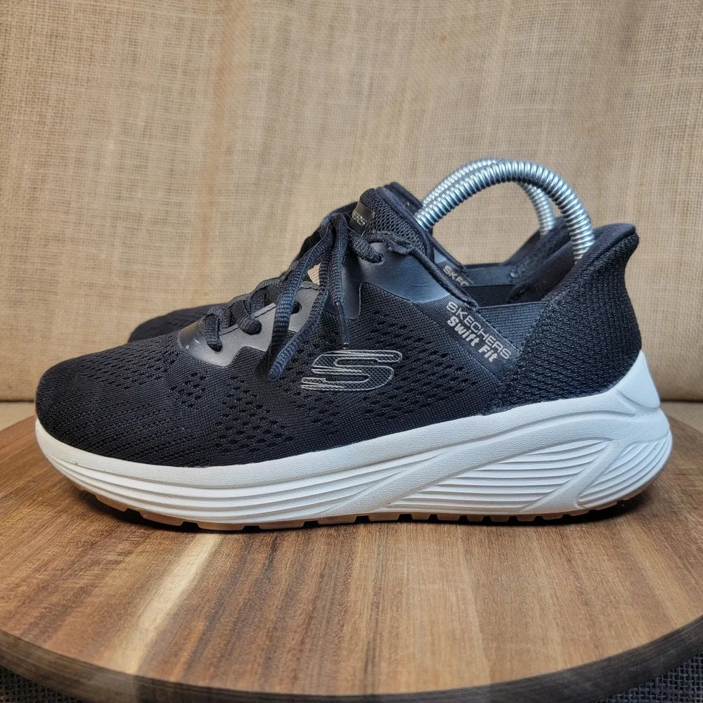 Skechers Swift Fit Walking Shoes Black Knit Comfort Sneakers‎ Athletic Women's 7